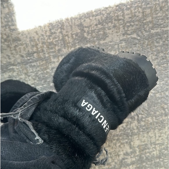 Meet your Posher, Chris - Picture 1 of 1